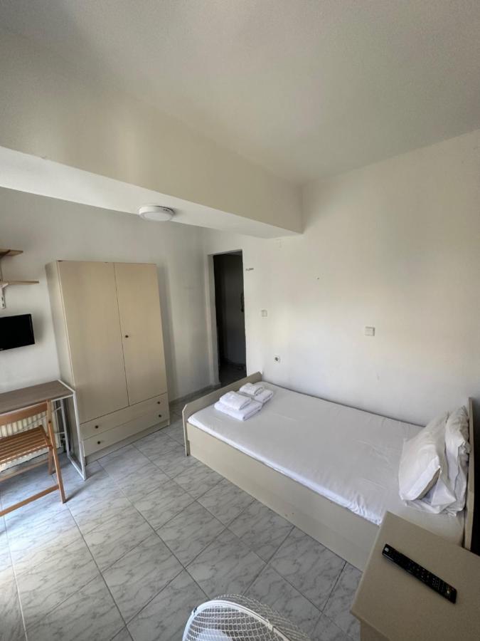 Rooms To Let Stefos Néa Khilí Eksteriør bilde
